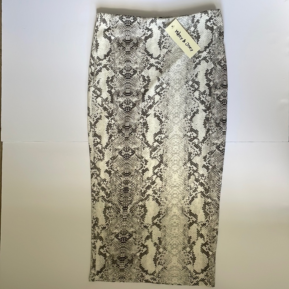 Mikey & Joey Snake Print Skirt White/Grey Size Medium